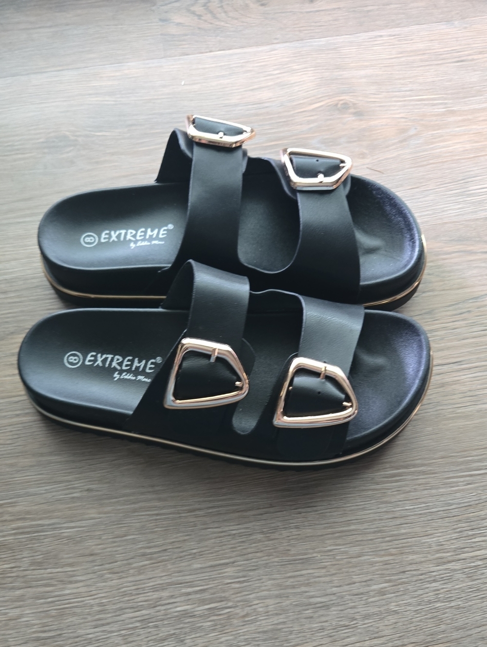 Extreme By Eddie Marc Sandals